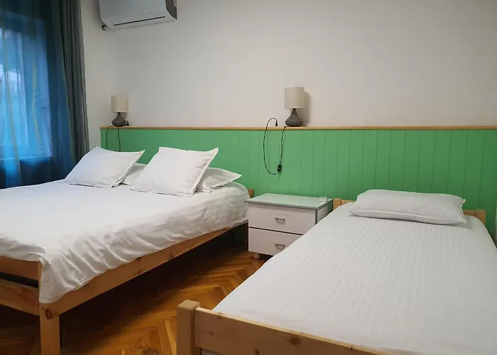 Away From Апартаменты Шкодер